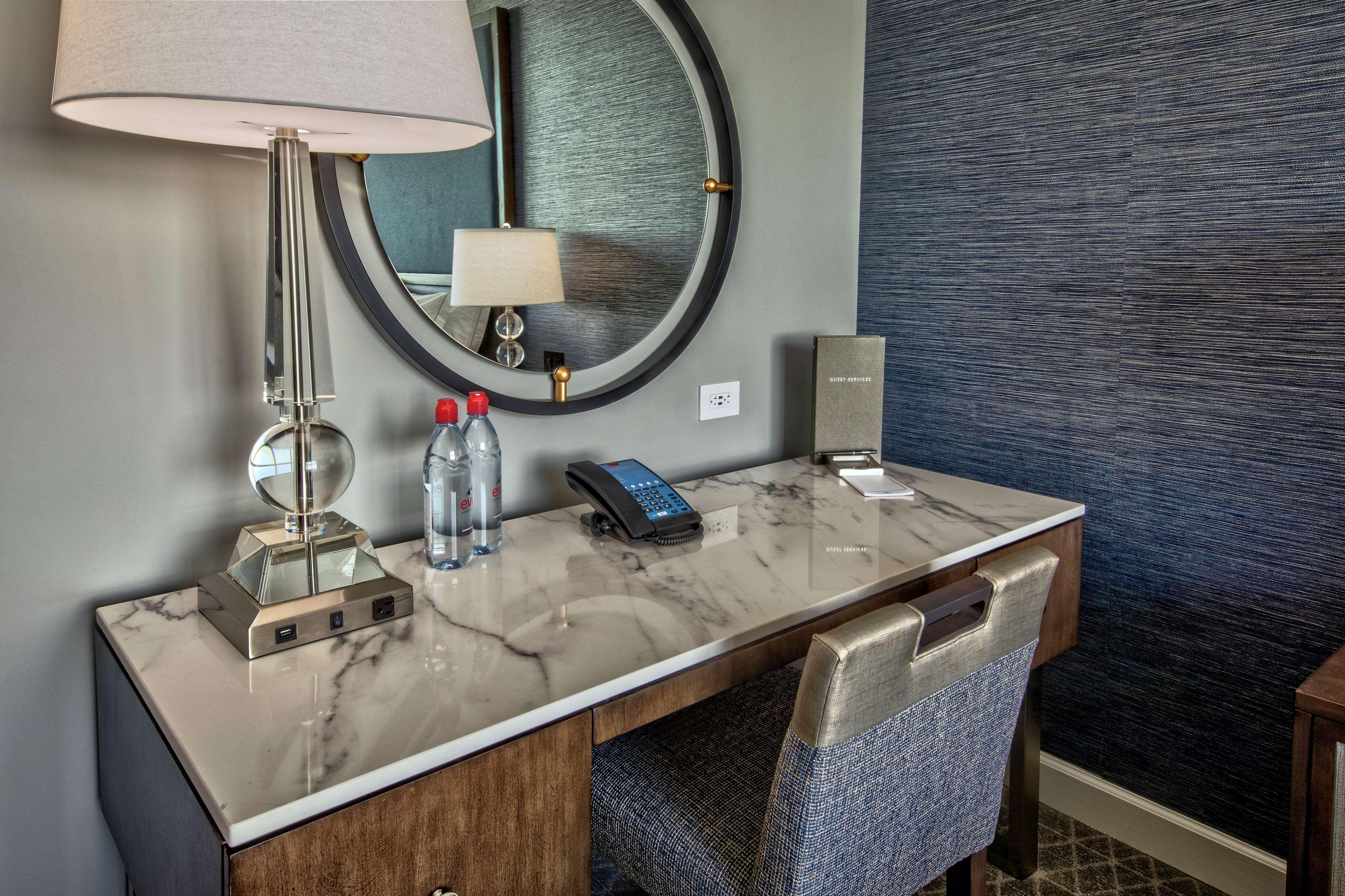 Hilton Nashville Green Hills Exterior photo