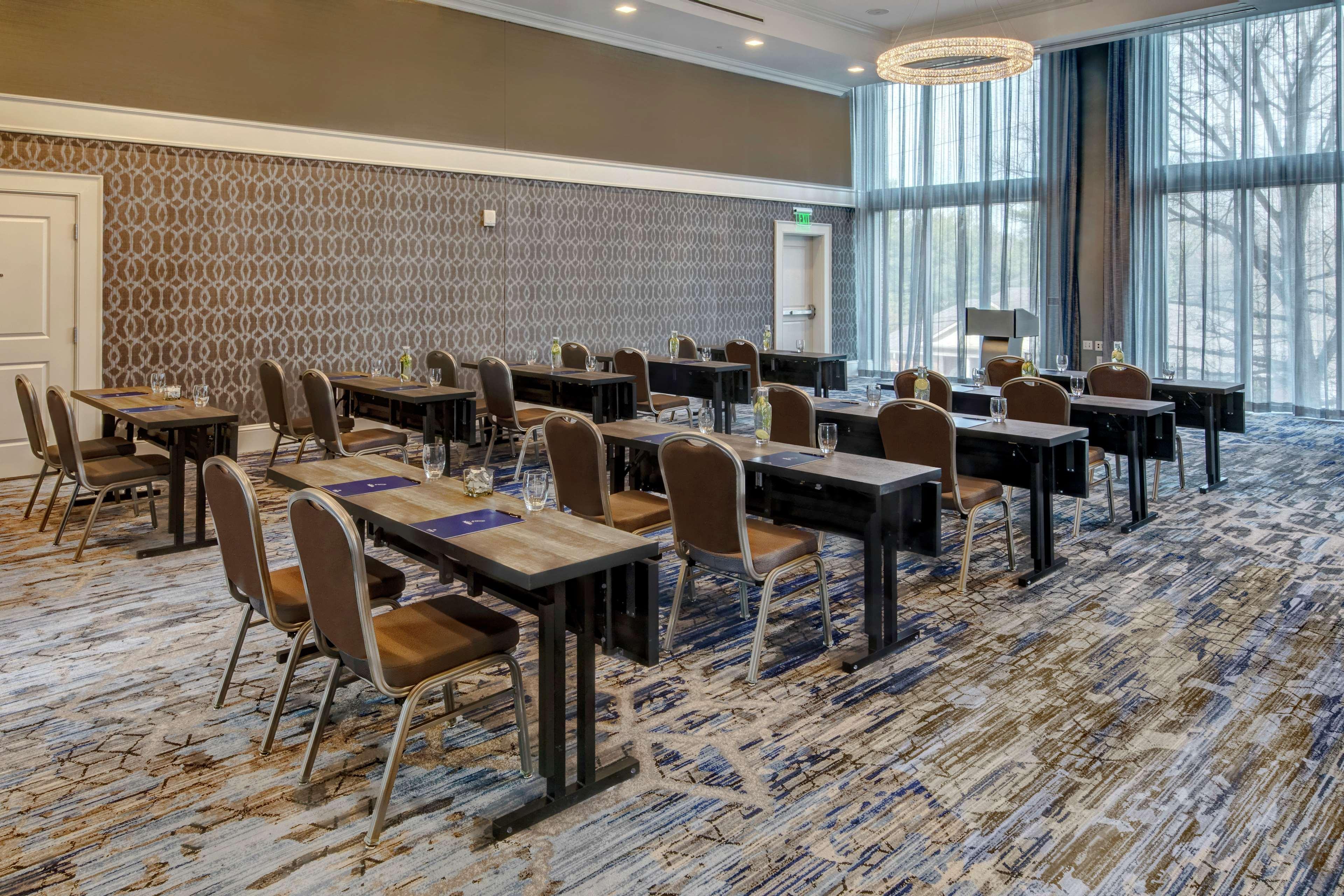 Hilton Nashville Green Hills Exterior photo